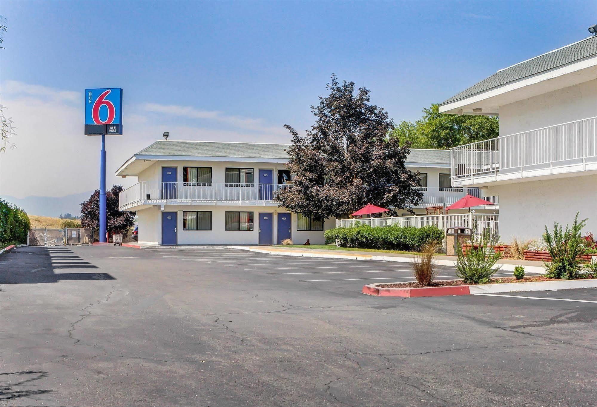 MOTEL 6 MEDFORD SOUTH MEDFORD | GREAT PRICES, BOOK AND SAVE